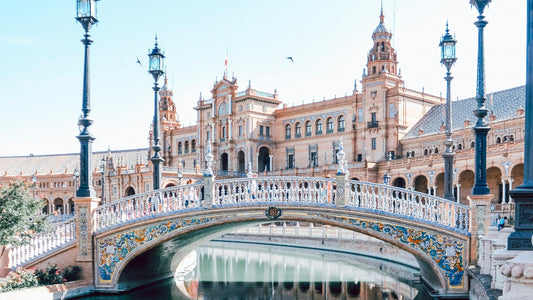 Don’t Let Roaming Fees Ruin Your Tapas Tour: The Smart Way to Get Online in Spain